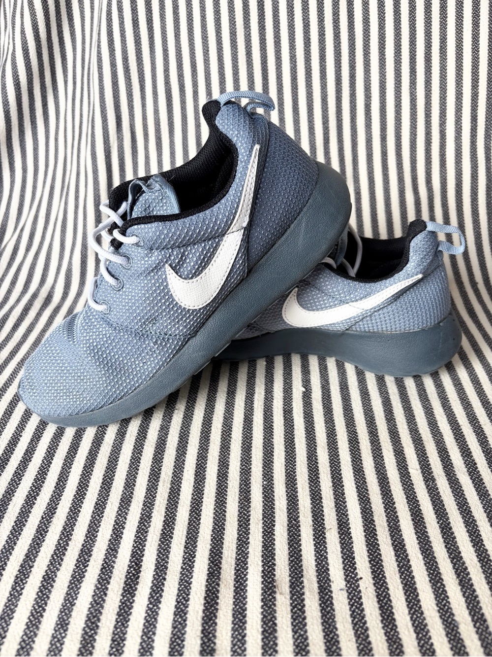 Nike Kids Light Blue and White Mesh Sneakers